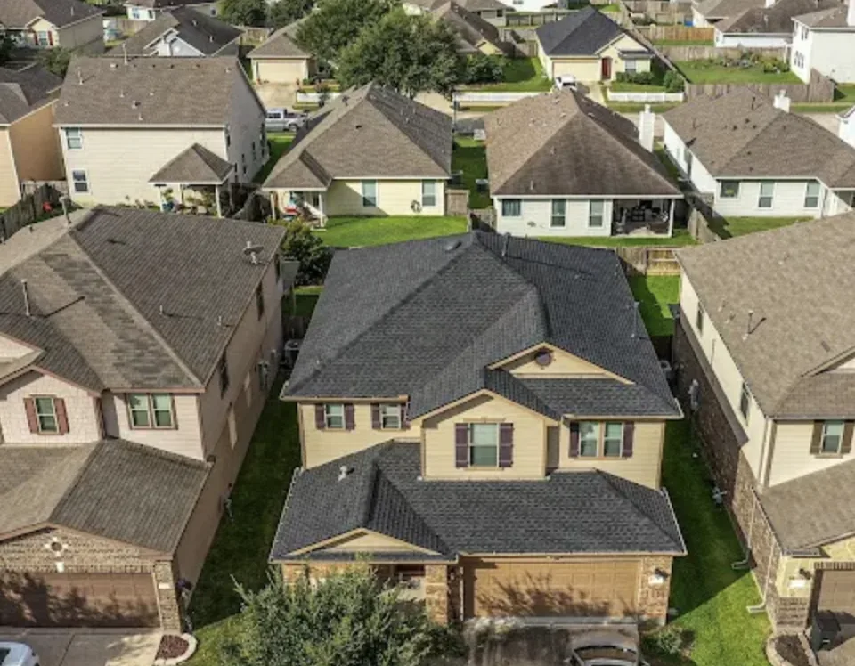 New dark shingle roof, north Houston